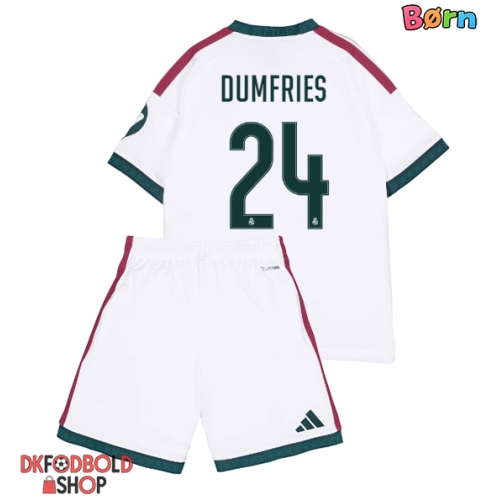 Real Madrid Denzel Dumfries #24 Hjemmebanesæt Børn 2026-27 Kort ærmer (+ korte bukser)
